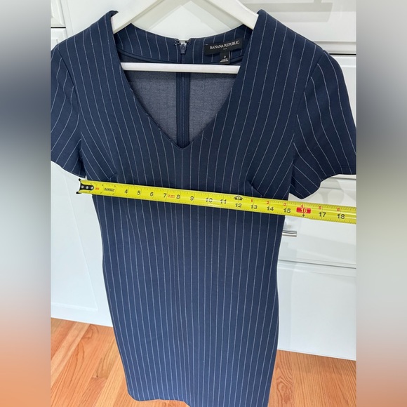 Banana Republic navy pin striped dress - Picture 3 of 5
